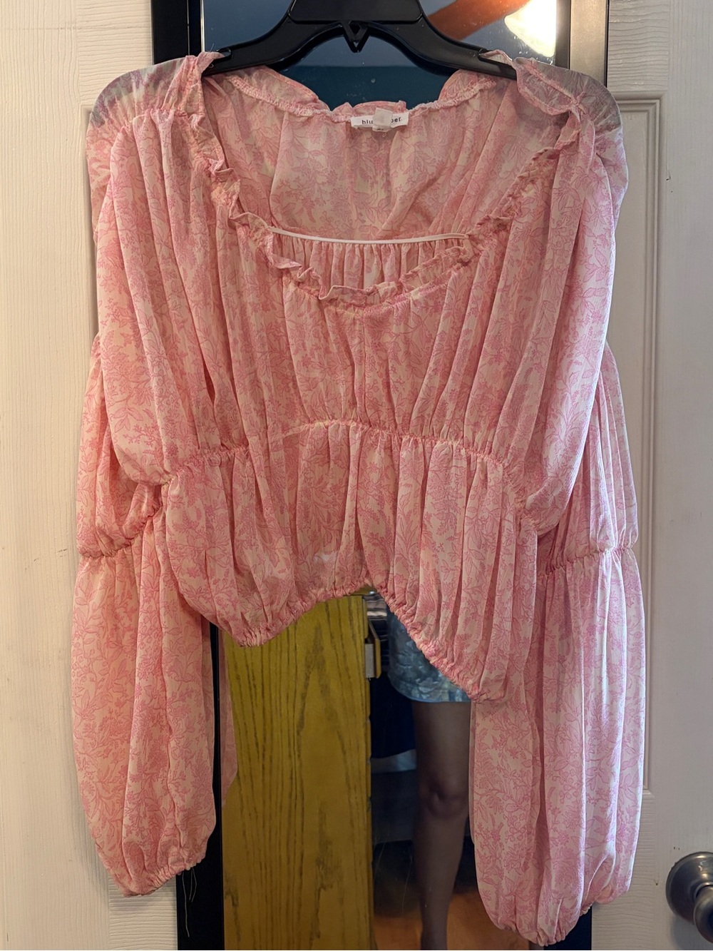 Flowy Pink Ruffle Tunic Top — Unbranded